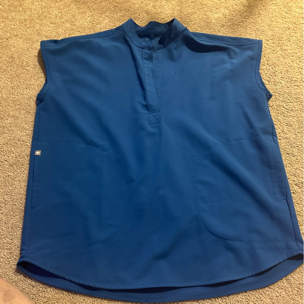 Figs Scrub Top